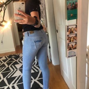 American Eagle blue jeans